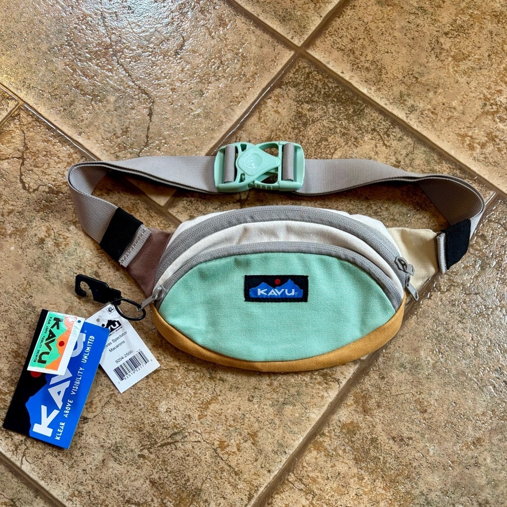 NWT Kavu Canvas Spectator Belt Bag
